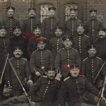 Foto-AK 1.WK deutsche Soldate Schulterklappe 31 Landsturm Rendsburg
