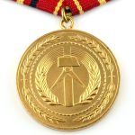 DDR MdI Verdienstmedaille der Kampfgruppen der Arbeiterklasse in Gold