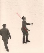 DDR NVA GT Foto Unteroffizier Feldwebel Fußball spielen im Winter Grenztruppen