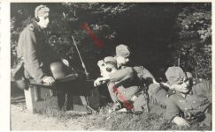 Deutsche Soldaten Rgt. 14 Funker an Tornister Funkanlage Stahlhelm Großfoto