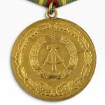 DDR MdI Verdienstmedaille der Organe des Ministerium des Innern in Gold