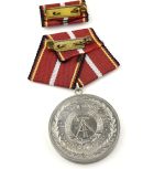DDR NVA Verdienstmedaille der Nationalen Volksarmee in Silber
