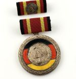DDR Verdienstmedaille der Deutschen Demokratischen Republik mit Etui