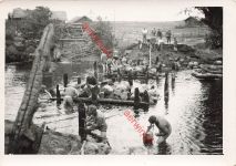 Deutsche Pioniere bei Bau Nebenfluss Düna Dünaburg Lettland Ostfront