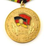 DDR NVA Medaille für treue Dienste in der Nationalen Volksarmee in Gold 20 Jahre