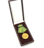 DDR MdI Medaille treue Dienste Bewaffnete Organe Ministerium des Innern Gold