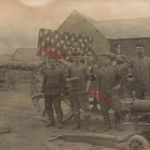 Foto-AK 1.WK Deutsche Soldaten mit 15-cm-Schnelladekanone L/40 Tarnanstrich