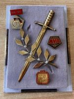 DDR NVA Ehrengeschenk 25 Jahre Dolch und Bierglas Panzer und Kfz- Dienst 1977