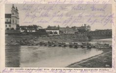 Die ersten deutschen Kolonnen passieren den Wilijafluss Wilna Litauen AK