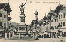 AK Bad Tölz Untere Marktstrasse Kriegerdenkmal Bayern gelaufen Postkarte
