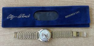 Herren Armbanduhr Glashütte Spezimatic mit Datumsanzeige Goldplaque 26 Rubis