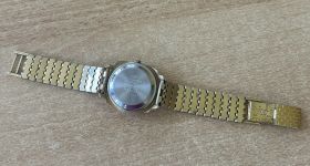 Herren Armbanduhr Glashütte Spezimatic mit Datumsanzeige Goldplaque 26 Rubis