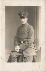 Foto-AK 1.WK Deutscher Soldat Schulterklappe 133 Zwickau Sachsen