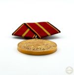 DDR Verdienstmedaille der NVA in Gold Urkunde Oberstleutnant 1977 Bartel 145e