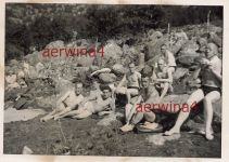 Nackte deutsche Soldaten baden am Stavanger Fjord Norwegen