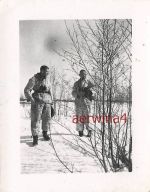Patrouille deutsche Soldaten Wintertarn 1944 Leningradfront Russland Ostfront