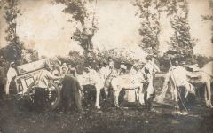 Chinesische Beerdigung, Pferde aus Pappmaché werden verbrannt Fotokarte AK 1909
