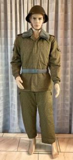DDR NVA Major Winter Felddienstuniform mit Stahlhelm Gr. g48 Offizier