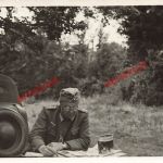 Deutscher Soldat Hauptmann bei Ari Stellung Sicht Ypern Belgien