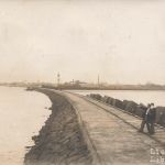 AK Libau Liepāja Molen Menschen Kurland Lettland ungelaufen Postkarte