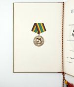 DDR NVA Urkunde treue Dienste in der NVA Silber 1973 Oberleutnant