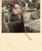 Italienischer Soldat mit Kübelwagen in Bengasi Libyen Afrika