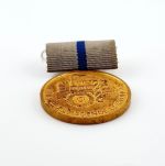 DDR Medaille für hervorragende Leistungen in der metallverarbeitenden Industrie