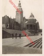 Deutsche Soldaten vor Rathaus Stettin Pommern