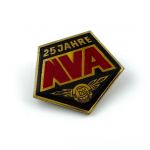 DDR Abzeichen 25 Jahre Nationale Volksarmee braun