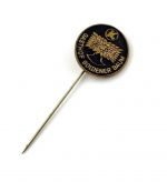 DDR Anstecknadel Konsum Gasthof Goldener Baum in Schwarz