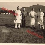 Deutsche Köche mit Soldaten vor Schloßberg Brüx Sudetenland