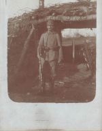 Foto AK 1.WK Soldat mit Pickelhaube Aufgepflanztes Bajonett am Gewehr Rußland