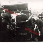 Deutsche Soldaten Vormarsch mit LKW Henschel Typ 33 G 1 Serbien Balkan