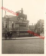 Deutsche Soldaten am Denkmal in Orleans Frankreich