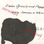 nackte Soldaten beim Sonnenbad mit Wein in Treglamus Bretagne Frankreich