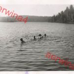 Deutsche Soldaten baden bei Salla Lappland Finnland