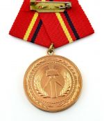 DDR Verdienstmedaille der Kampfgruppen der Arbeiterklasse in Bronze