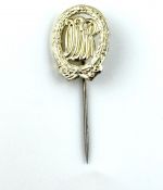 DDR Sportabzeichen der DDR Bereit zur Arbeit und zur Verteidigung in Gold