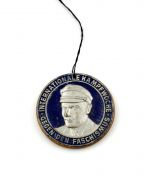 DDR Plakette Internationale Kampfwoche gegen den Faschismus