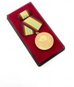 DDR Medaille für treue Dienste in der NVA in Gold