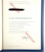 DDR Nachlass LPG Genossenschaftsbäuerin Urkunde Clara-Zetkin-Medaille