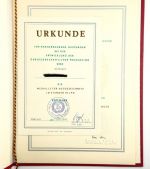 DDR Nachlass LPG Genossenschaftsbäuerin Urkunde Clara-Zetkin-Medaille