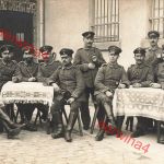 Fotokarte 1.WK Deutsche Soldaten Schulterklappe 53 feiern EK-2 Verleihung