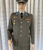 DDR NVA LSK Luftstreitkräfte Uniform Offizier Hauptmann Absolventenabzeichen
