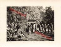 Feldküchenwagen mit unbekannten Divisionszeichen ??? an der Gulaschkanone