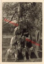 Nackte Deutsche Solodaten als Pyramide Spaßfoto Ostfront