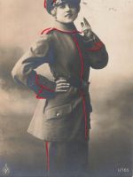 AK 1.WK Fräulein Feldgrau Fertig zur Attacke Zigarette 1915 Patriotika Postkarte