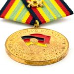 DDR NVA Medaille für treue Dienste in der Nationalen Volksarmee in Gold 20 Jahre