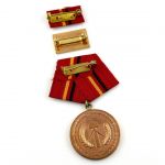 DDR MdI Verdienstmedaille der Kampfgruppen Urkunde 1977 Leutnant der VP