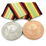 DDR NVA 2er Spange Medaille Treue Dienste Nationale Volksarmee Bronze & Silber